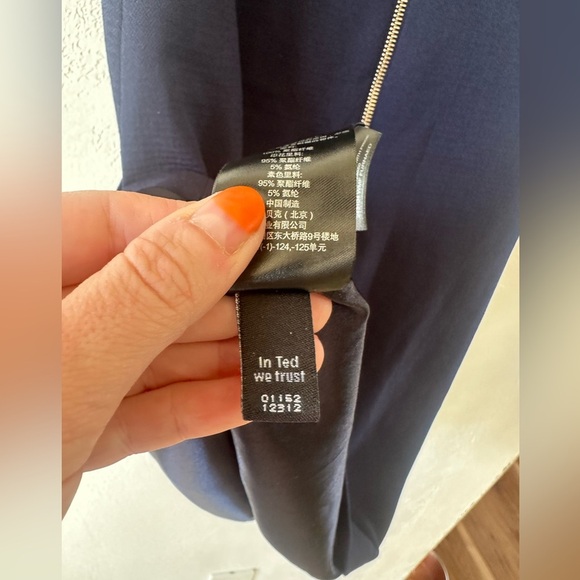 Ted Baker London Navy Scallop Trim V Neck Sheath Dress Sleeveless New - Picture 8 of 9